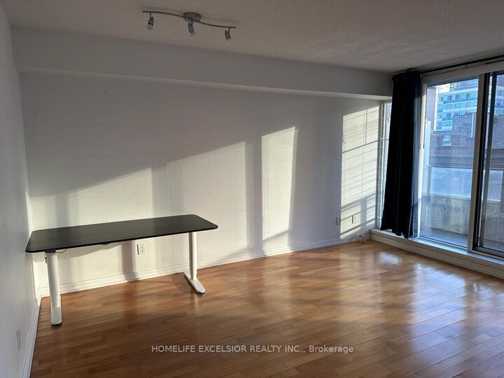 Property Photo:  111 Elizabeth Street 632  ON M5G 1P7 