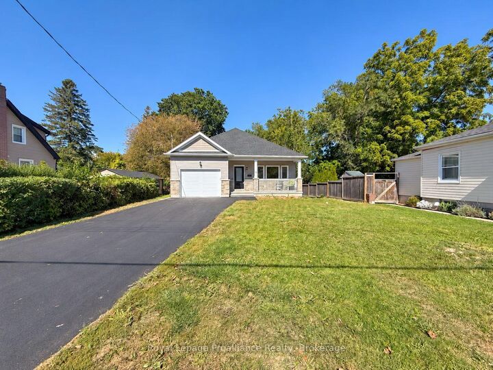 Property Photo:  85 Purdy Street  ON K8P 1Z2 