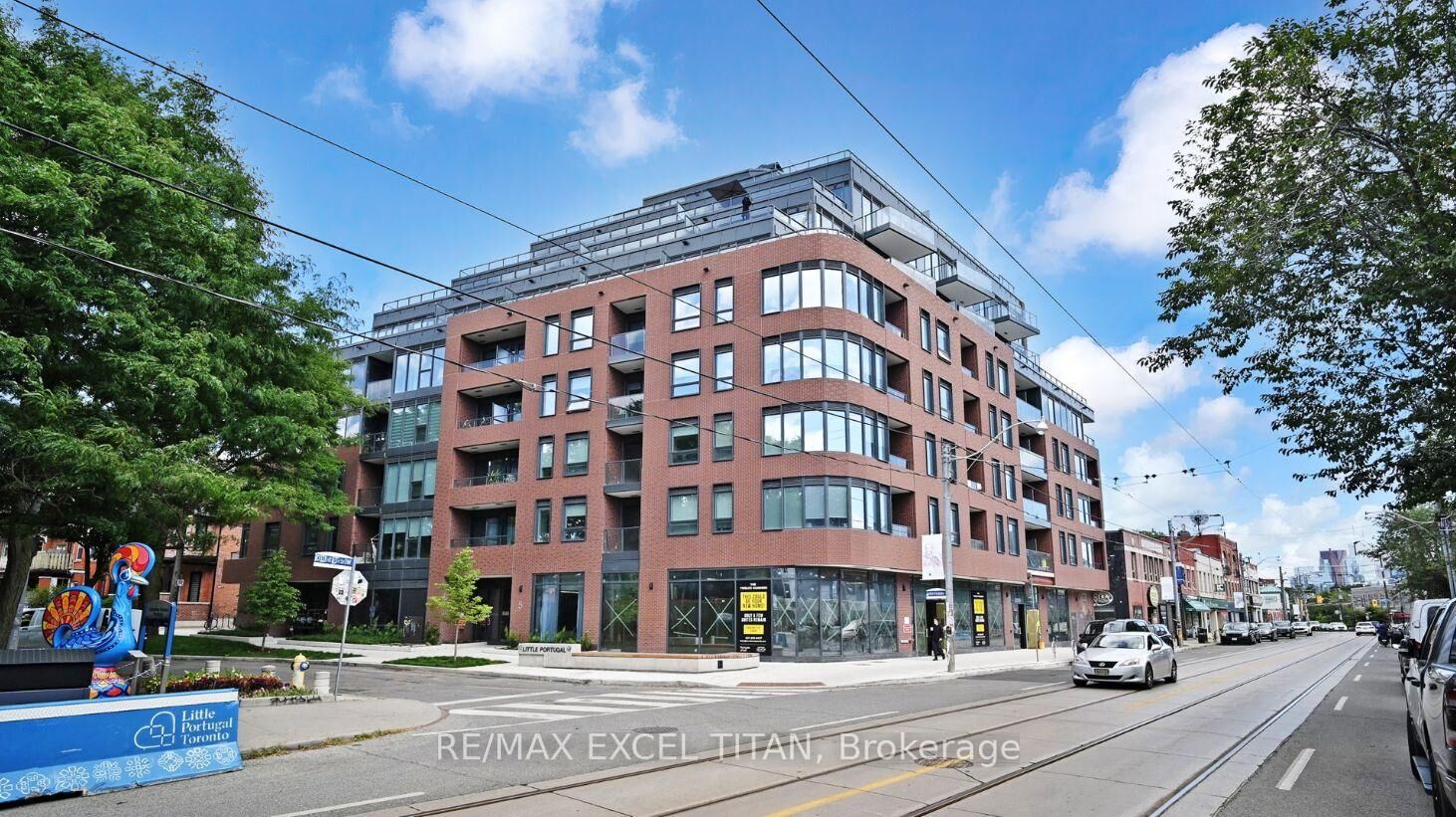 Property Photo:  5 Lakeview Avenue 416  ON M6J 0H3 