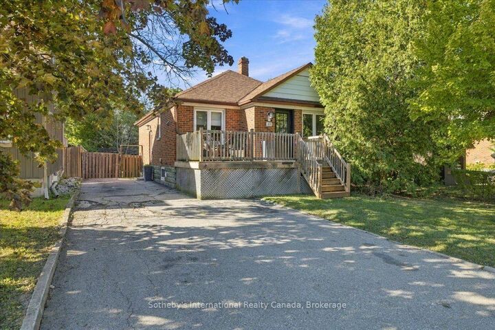 Property Photo:  163 Deane Avenue  ON L6K 1N2 