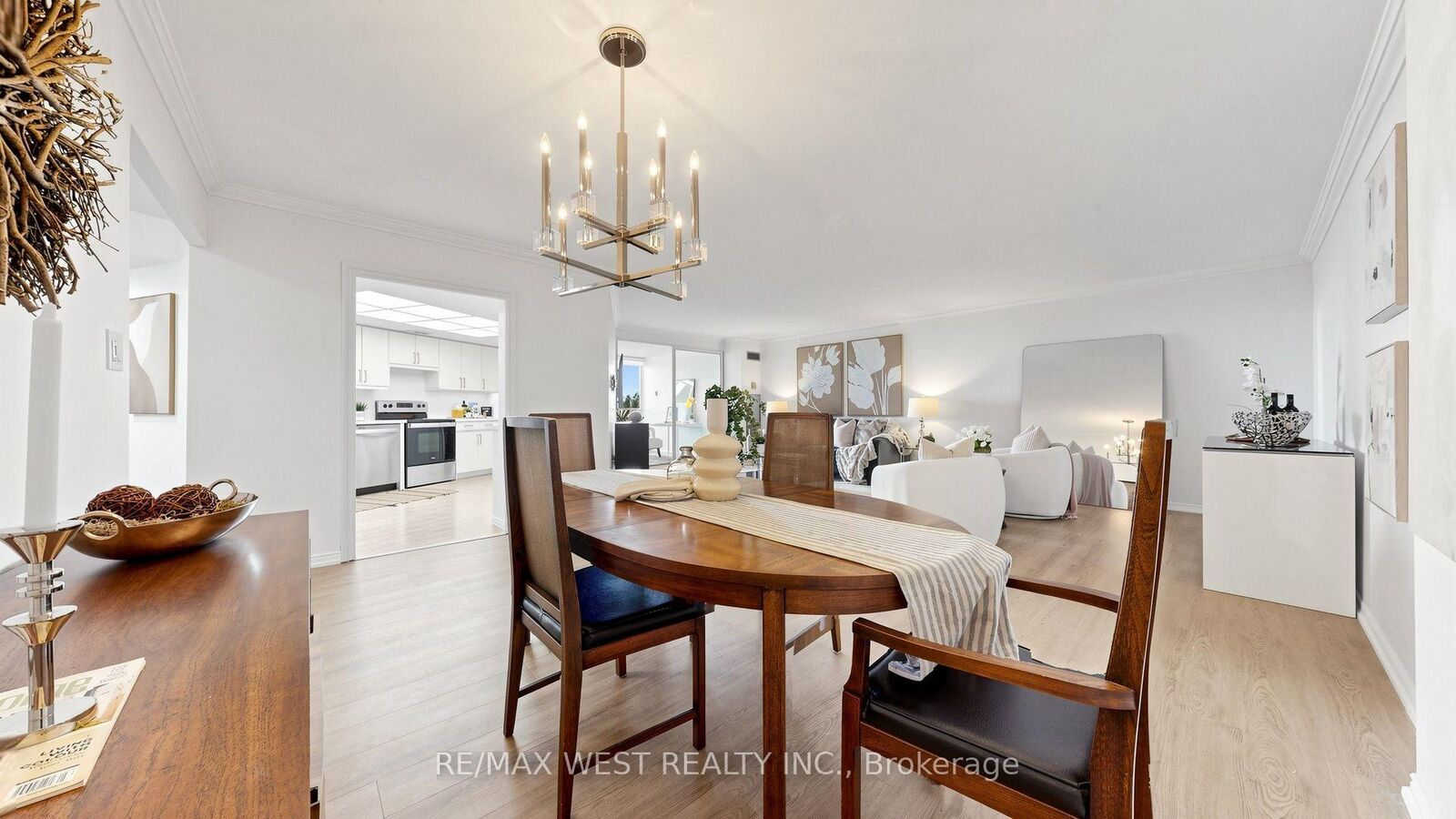 Property Photo:  20 Guildwood Parkway 706  ON M1E 5B6 