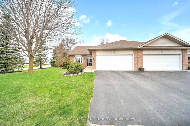 Property Photo:  789 Brock Street  ON N4W 3T4 