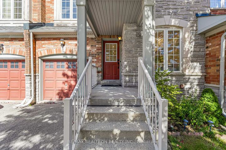 Property Photo:  10 Macgregor Avenue  ON L4B 4S8 