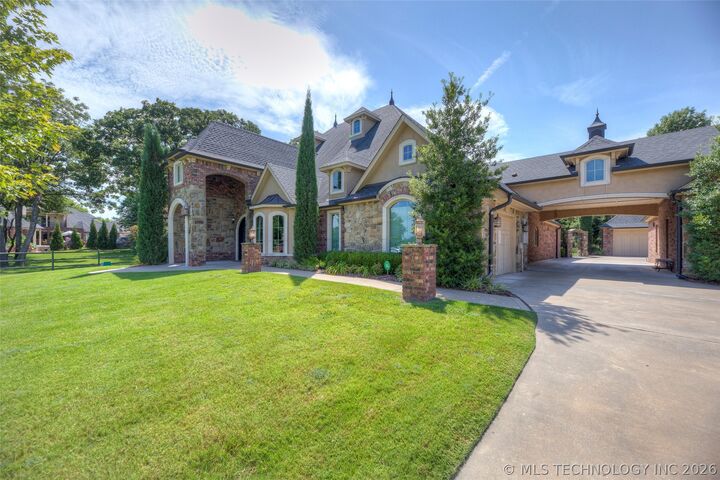 Property Photo: 17940 E Red Hawk Road OK 74055