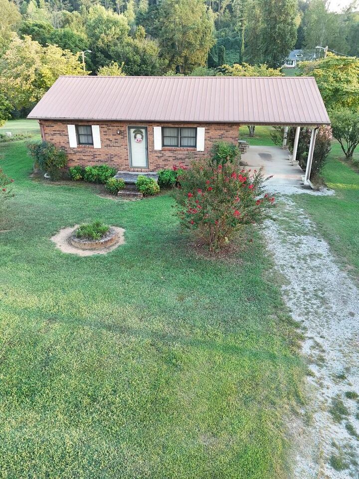 Property Photo: 188 Valley Street TN 38583