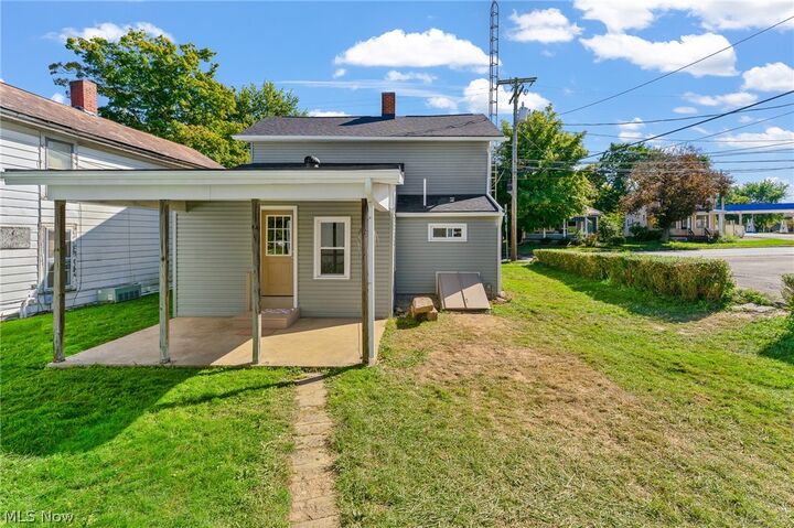 Property Photo:  121 Jerome Street  OH 44432 