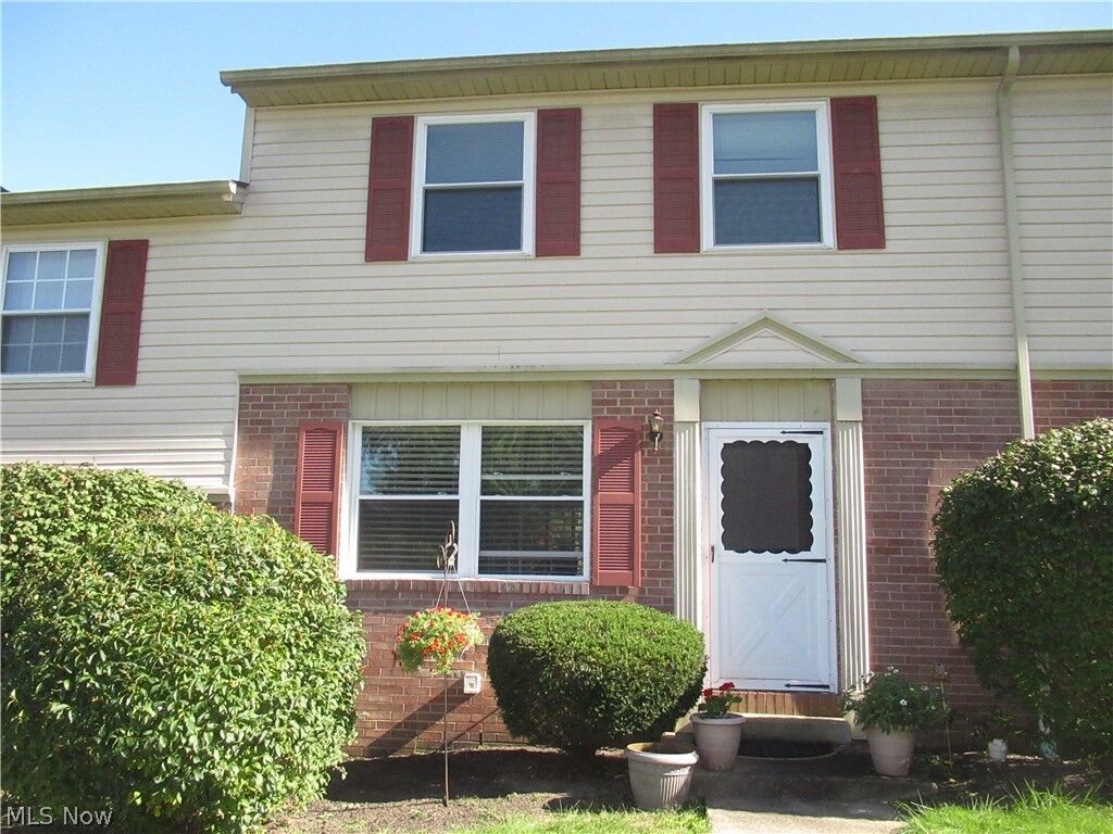 Property Photo: 295 Carriage Lane OH 44406