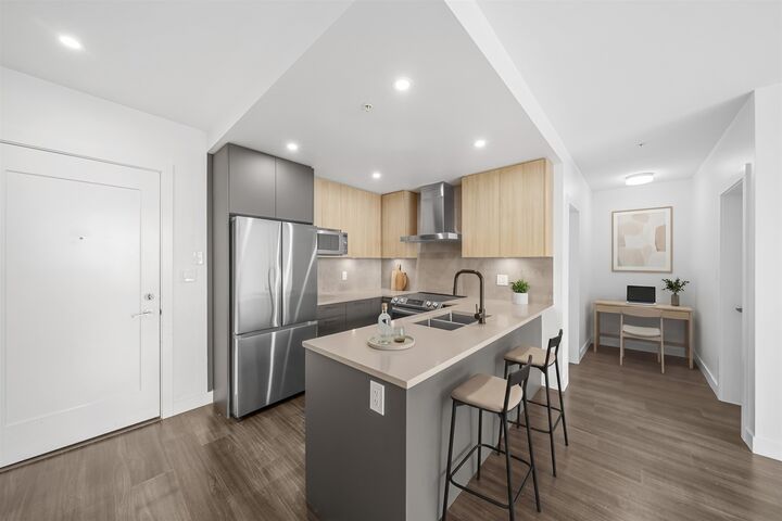 Property Photo:  31940 Raven Avenue 209  BC V2V 0L1 