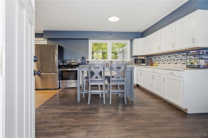 Property Photo:  604 S 4th Street  NY 13069 