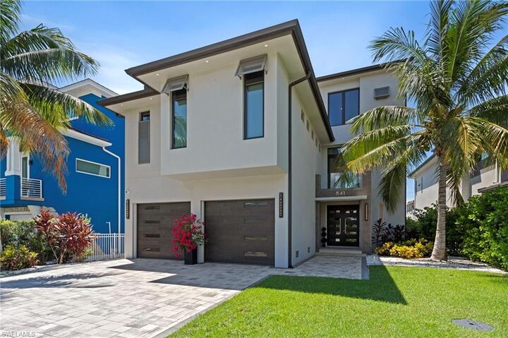 Property Photo: 841 San Carlos Dr FL 33931