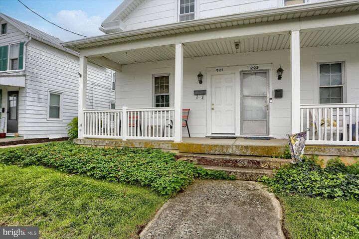 Property Photo: 221 W Coover Street PA 17055