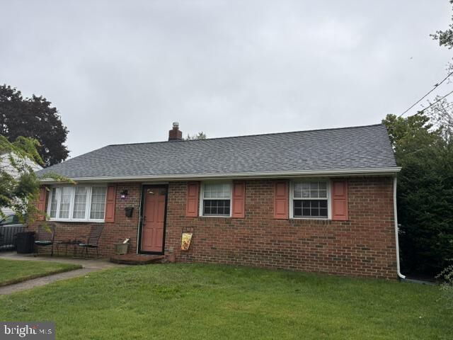 Property Photo:  420 Windsor Drive  NJ 08031 