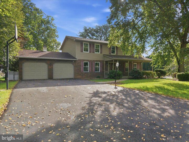Property Photo:  714 Lexington Road  PA 18064 