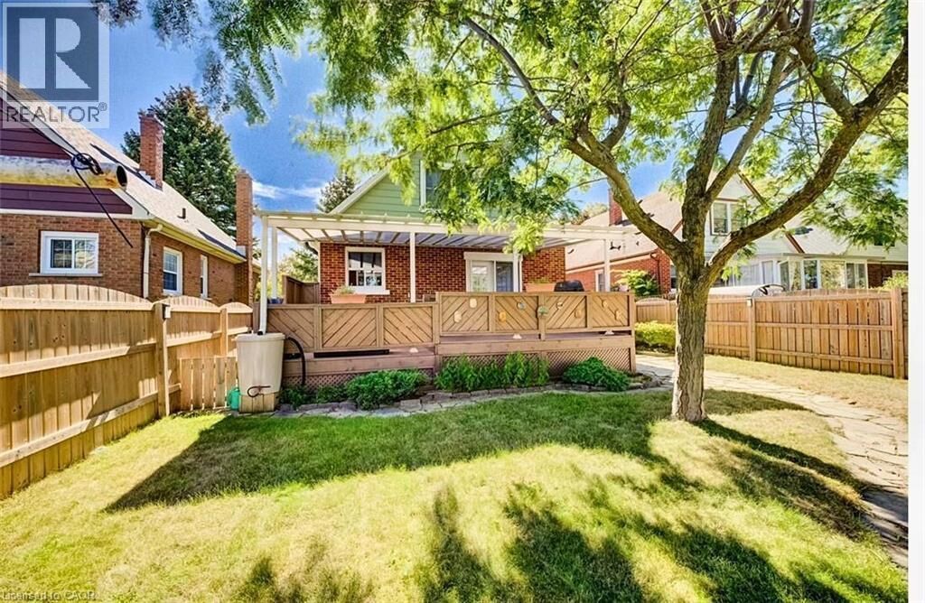 Property Photo: 208 Arnold Street ON N2H 6E7