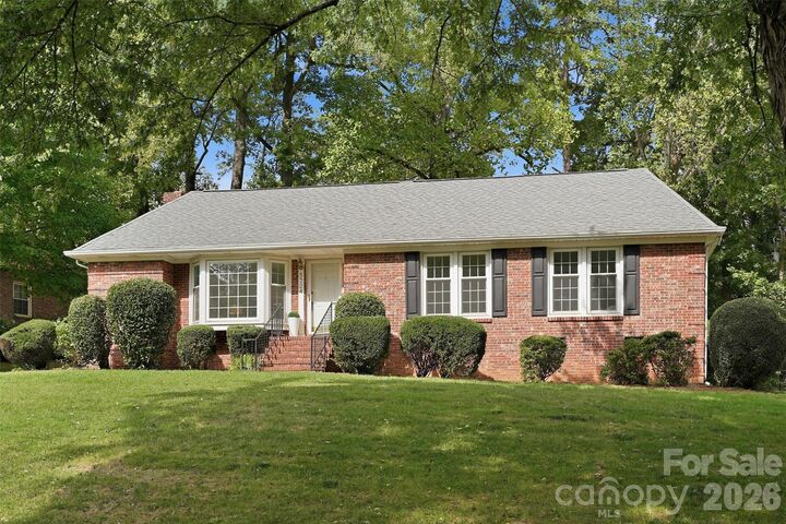 Property Photo:  5724 Telfair Road  NC 28210 