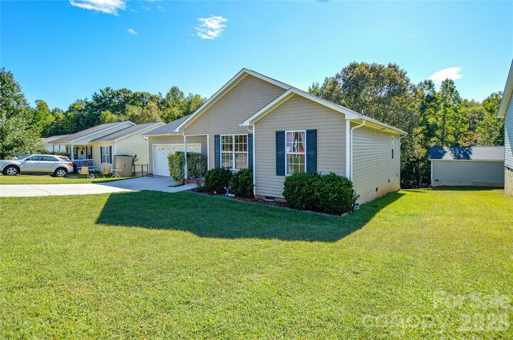 Property Photo:  175 Alexander Heritage Drive 61  NC 28601 