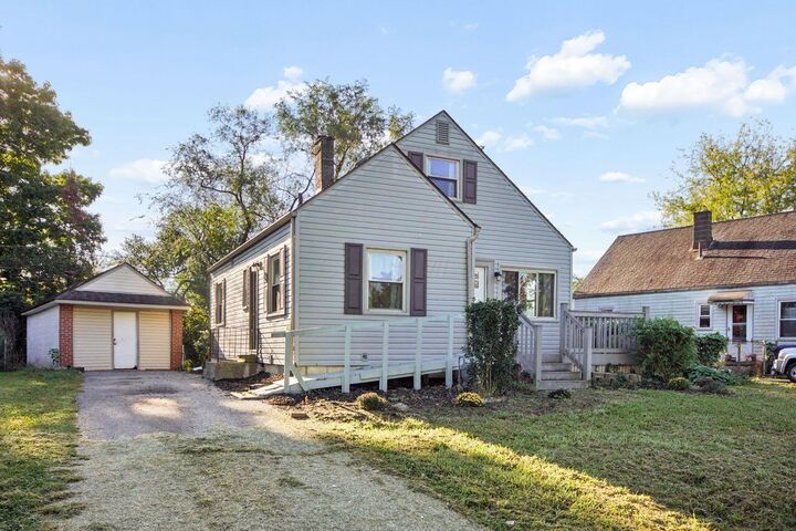 Property Photo:  878 S Richardson Avenue  OH 43204 