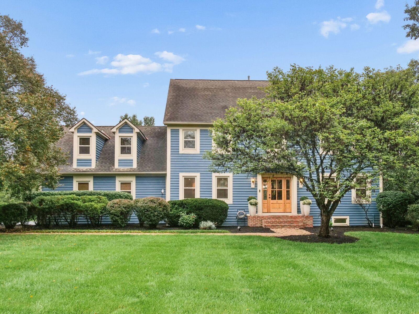 Property Photo: 16 Olentangy Ridge Place OH 43065