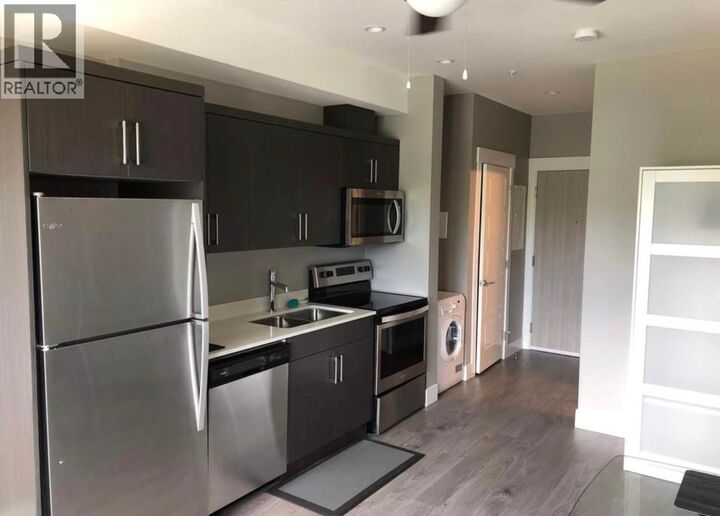 Property Photo: 925 Leon Avenue 408 BC V1Y 0E5