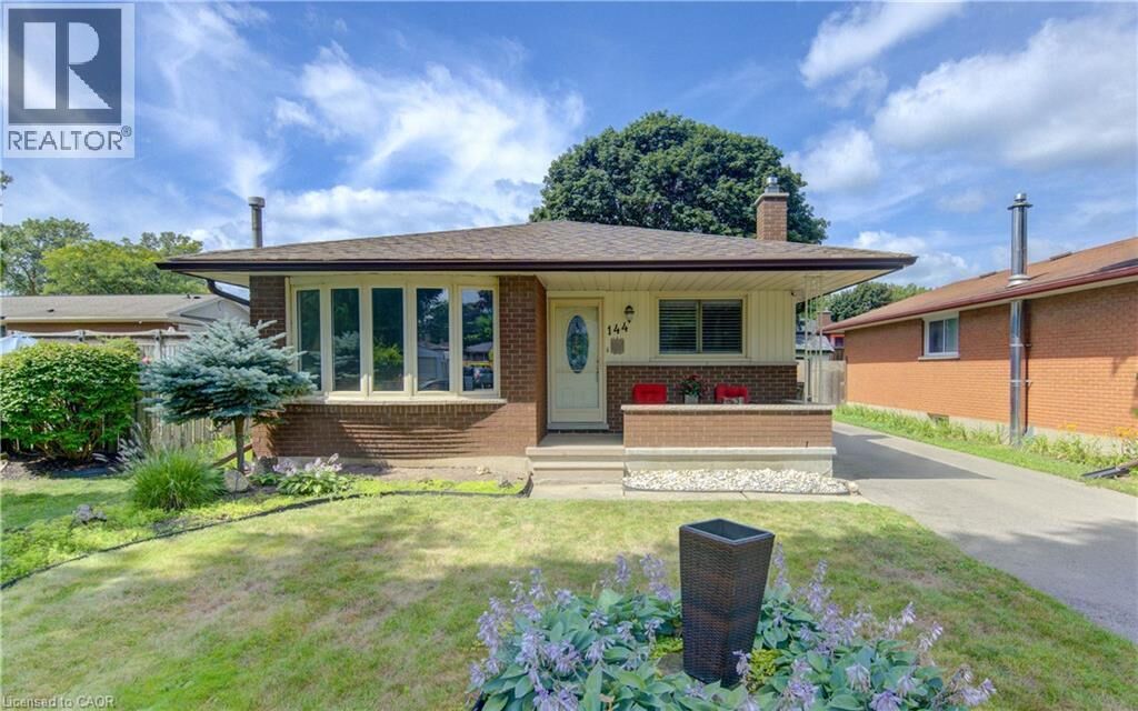 Property Photo:  144 Holborn Drive  ON M2A 2E5 