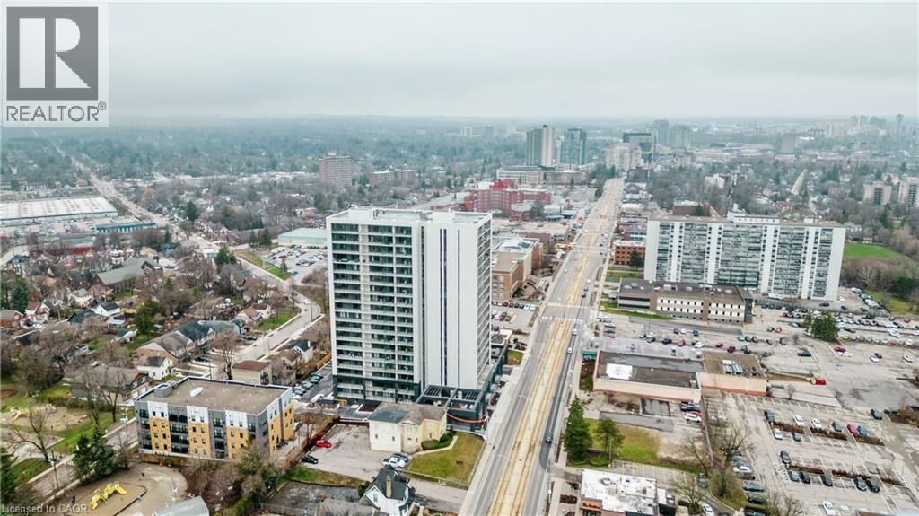 Property Photo:  741 King Street West 1412  ON N2G 0E9 