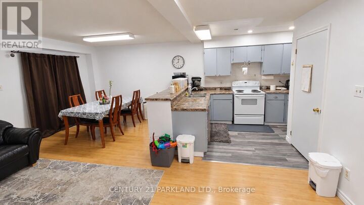 Property Photo:  67 Melinda Crescent  ON L4N 5T7 