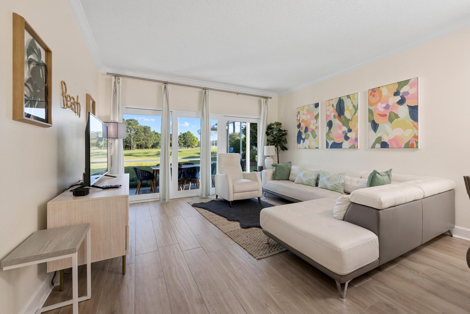 Property Photo: 5232 Tivoli Drive 5232 FL 32550