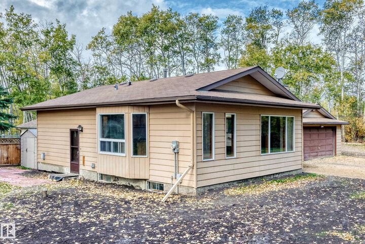 Property Photo: 23016 Twp Rd 504 100 AB T0B 3M1