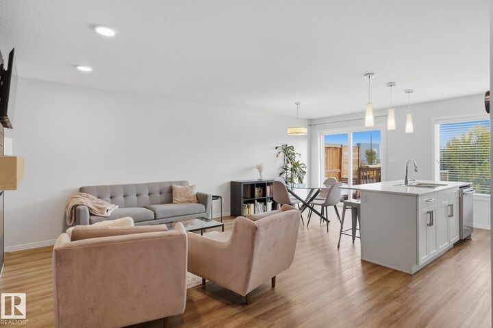 Property Photo:  2205 82 Street SW  AB T6X 2J6 