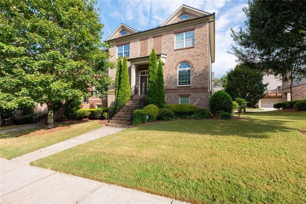 Property Photo: 7430 Highland Bluff GA 30328