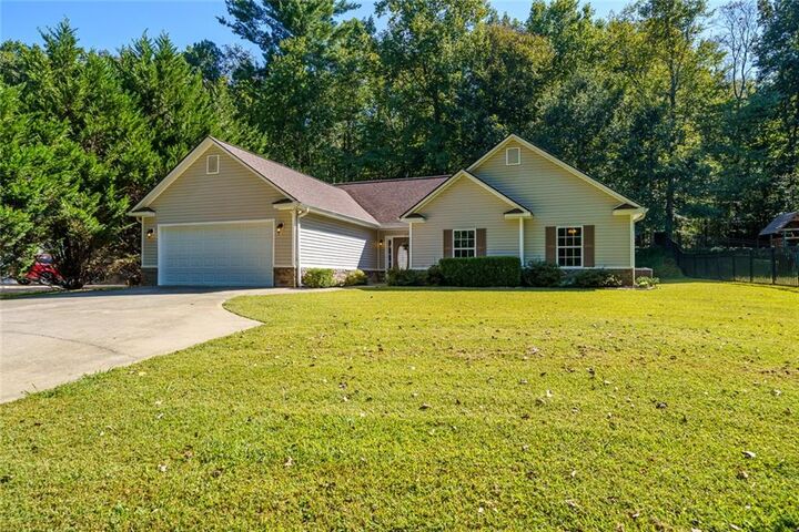 Property Photo:  52 Blakes Lane  GA 30175 