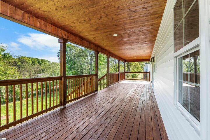 Property Photo:  105 Bailey Street  SC 29621 