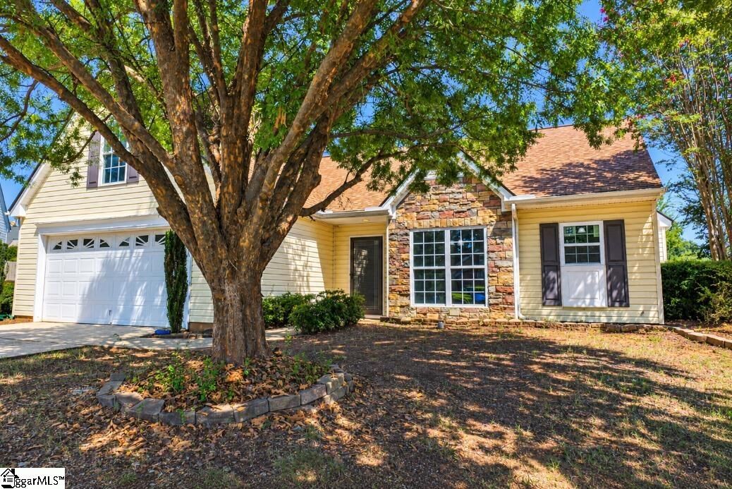 Property Photo:  516 Thurston Court  SC 29388 