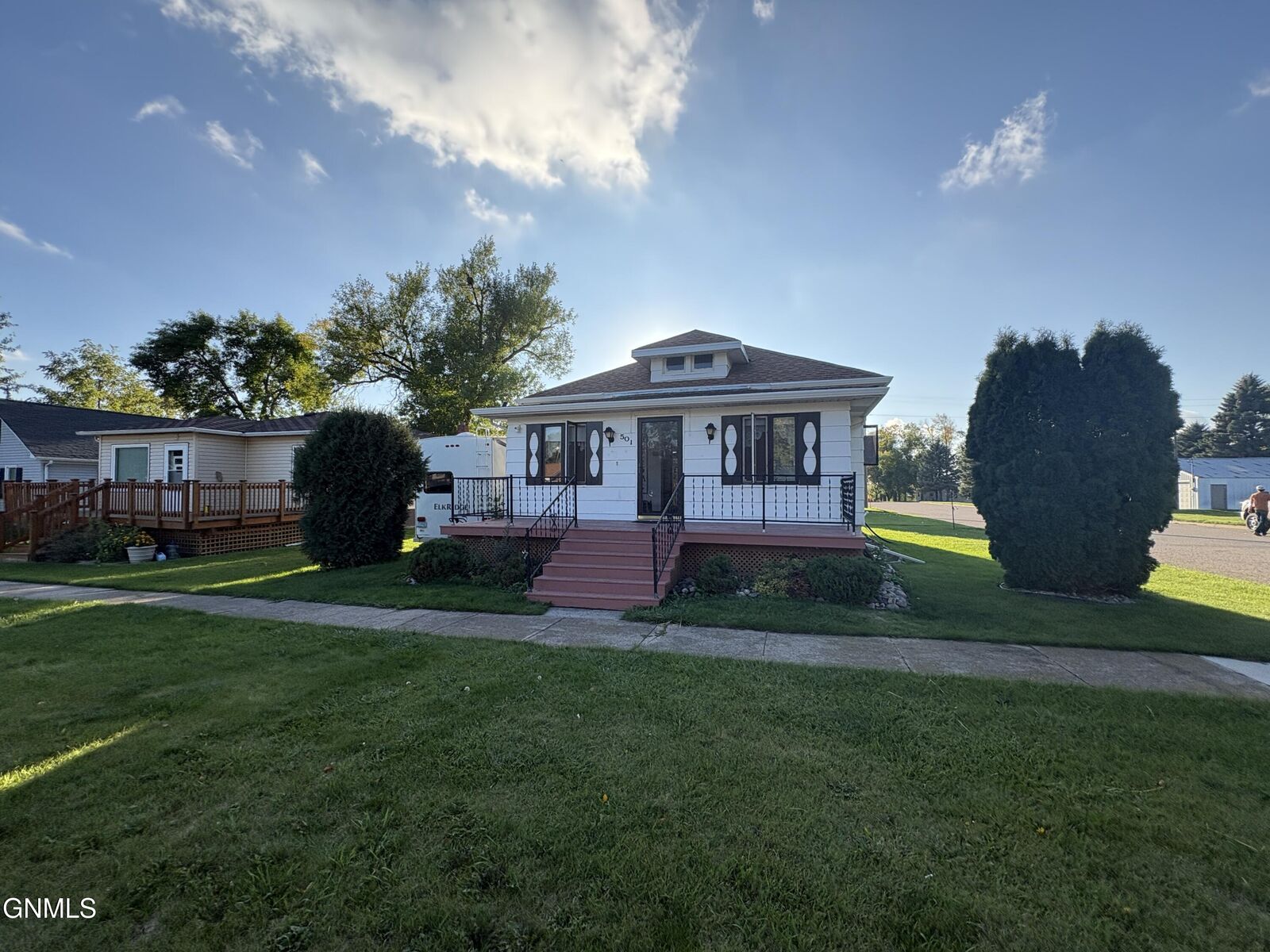 Property Photo:  501 1st Avenue W  ND 58442 