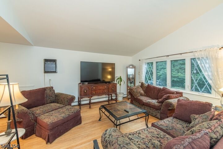 Property Photo:  568 Stanley Pl  NJ 07850 