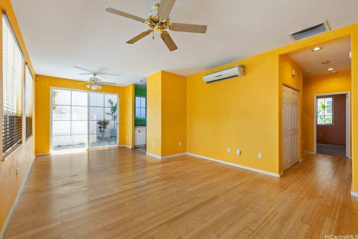 Property Photo: 91-1053 Maulihiwa Street HI 96707