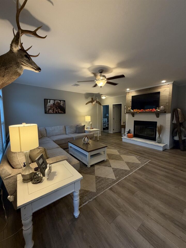 Property Photo:  12899 County Road 281 N  TX 75662 