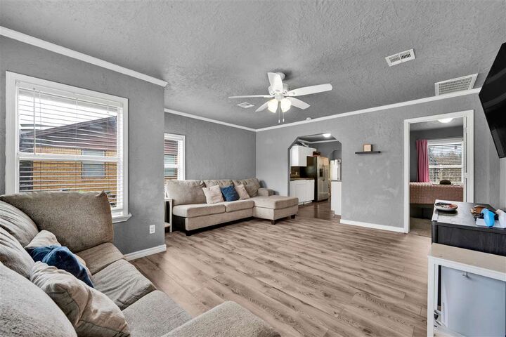 Property Photo: 27 NW 28th St OK 73505