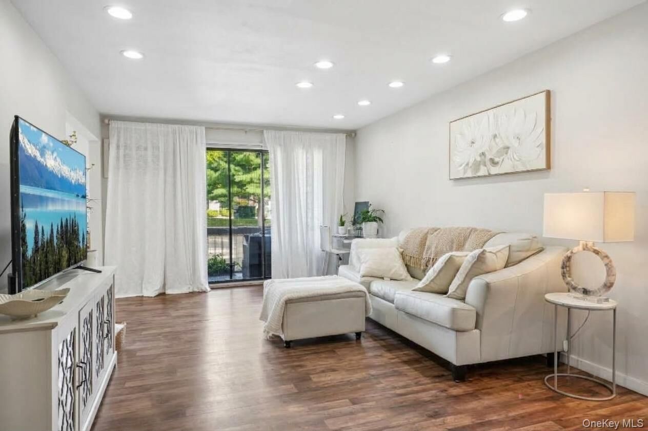 Property Photo: 383 Country Club Lane NY 10970