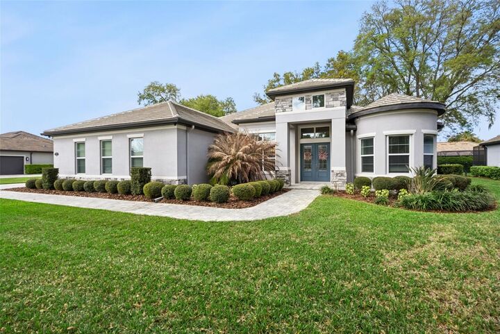 Property Photo: 25855 Crossings Bluff Lane FL 32776