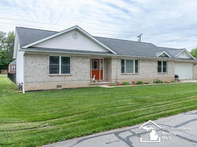 Property Photo:  3472 Lakeshore Drive  MI 48162 