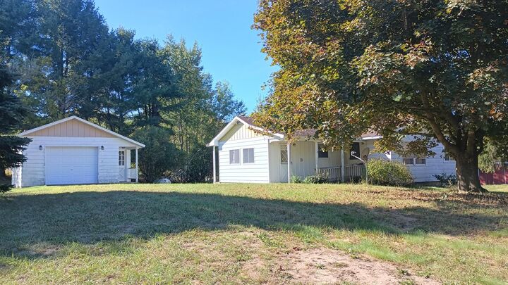 Property Photo: 617 W Sugar Grove Road MI 49454