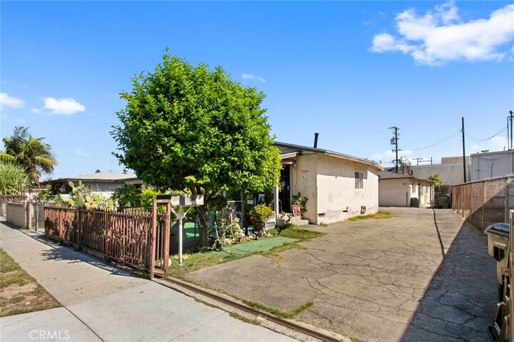 Property Photo: 7004 Jaboneria CA 90201