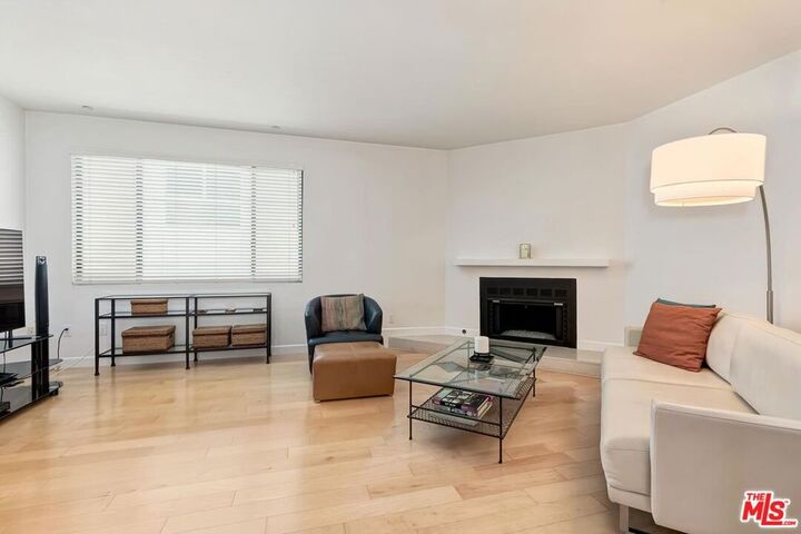 Property Photo:  1830 Colby Avenue 9  CA 90025 