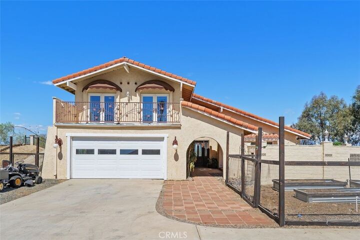 Property Photo:  14740 Descanso Drive  CA 92570 