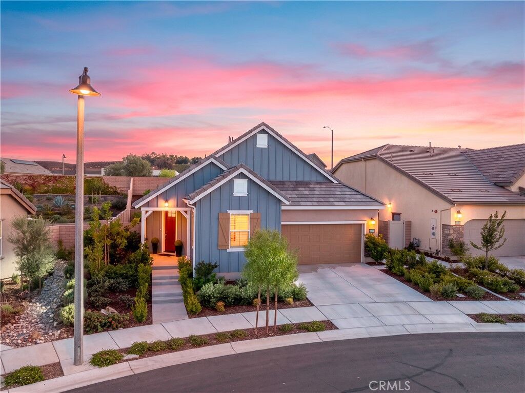 Property Photo: 32105 Hyacinth CA 92591