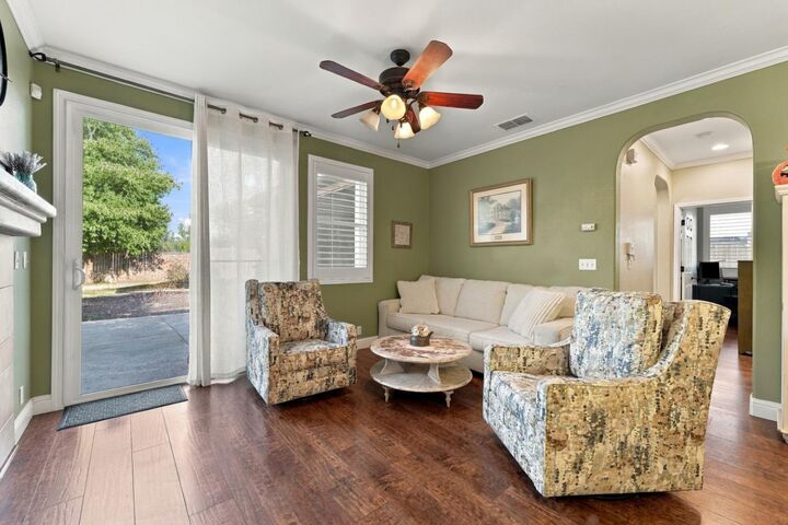Property Photo: 10101 Waterfield Drive CA 95757