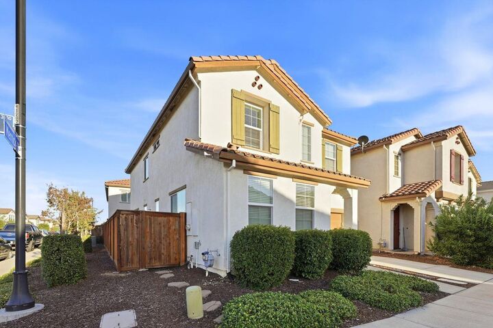 Property Photo: 3231 Correll Way CA 95670