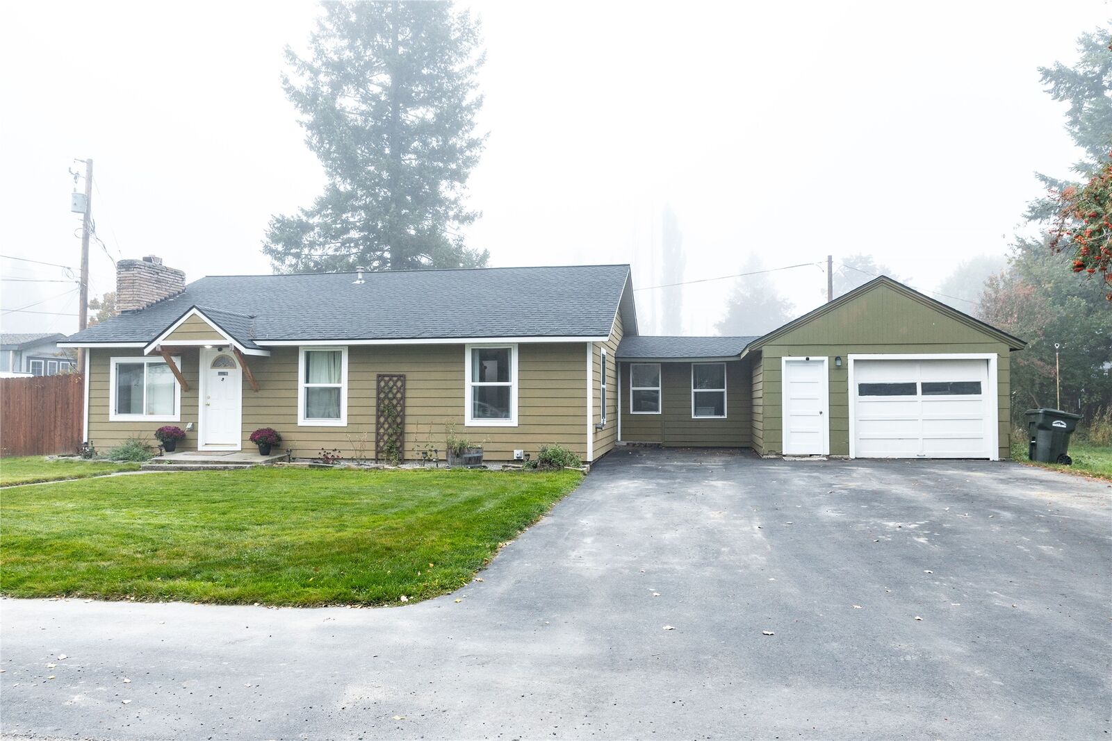 Property Photo:  61 Evergreen Street  MT 59923 