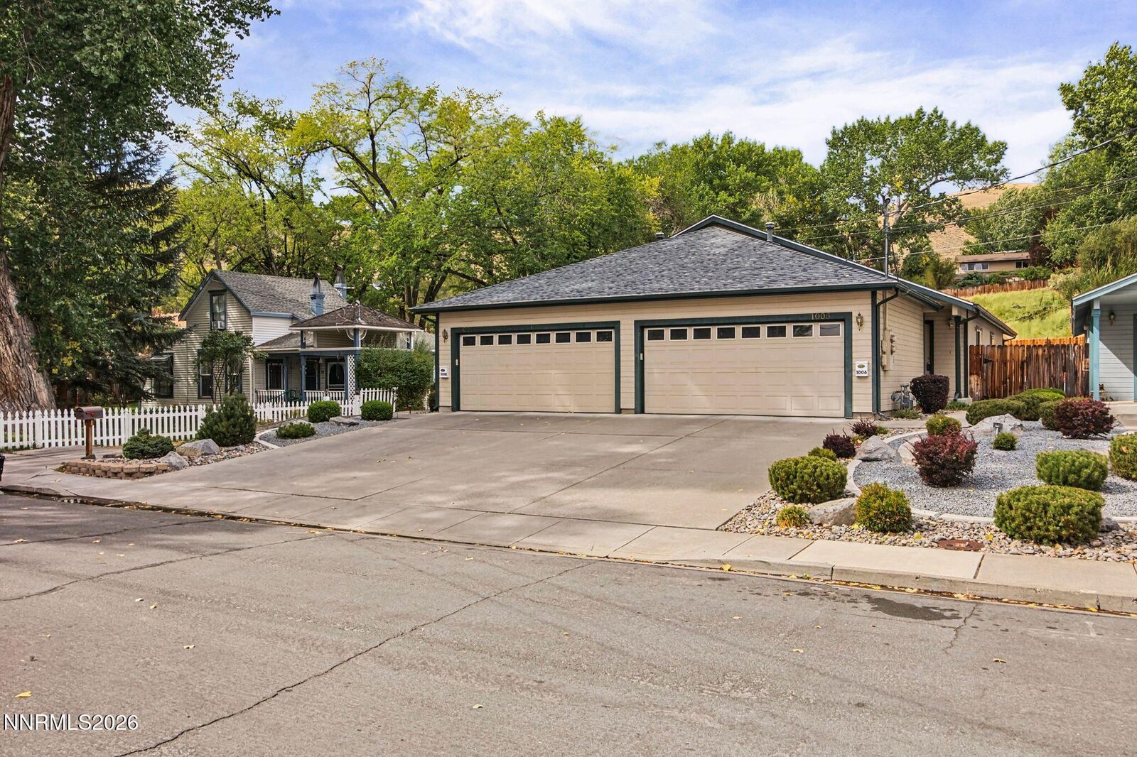 Property Photo:  1006 S Minnesota Street  NV 89703 